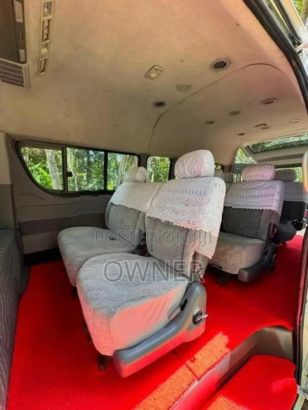 Toyota KDH High Roof GL Van 2007