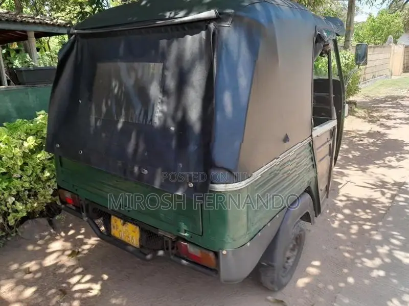 Piaggio Ape Three wheeler 2010
