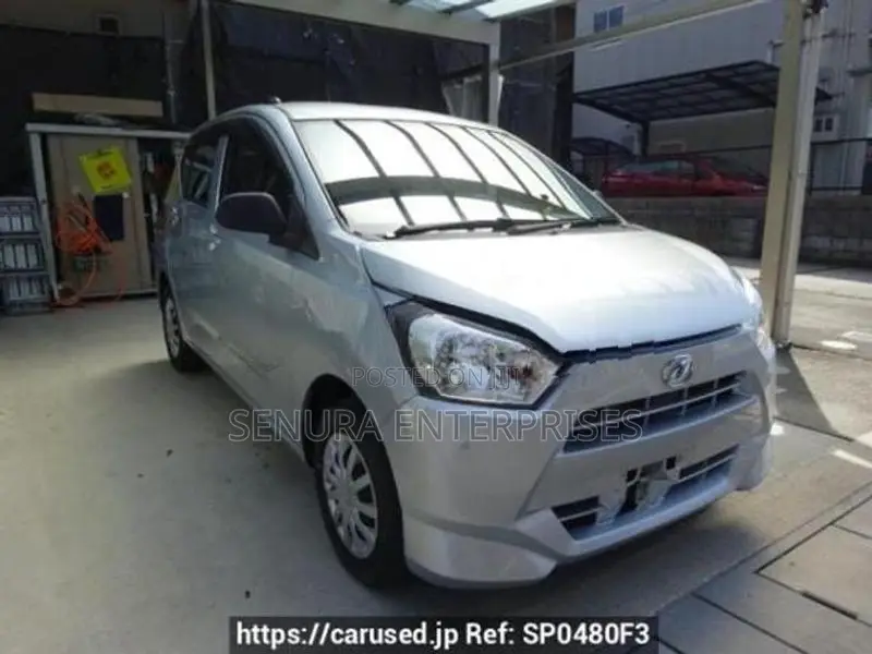 Daihatsu Mira LA350 Head Light