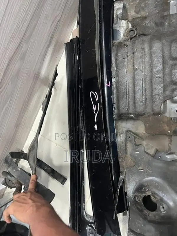 Toyota CM35 Nose Cut