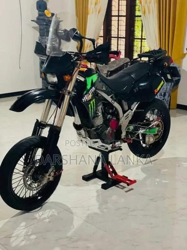 Kawasaki D Tracker 2006