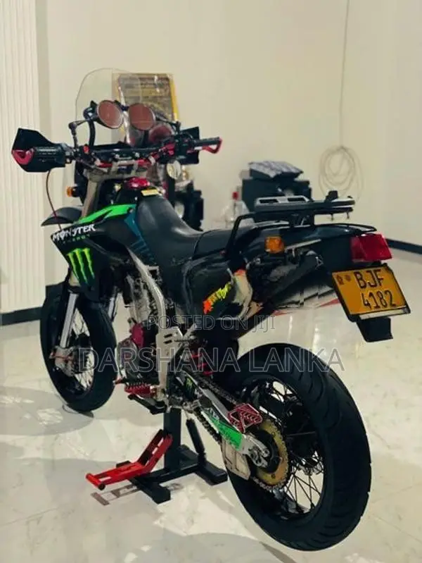 Kawasaki D Tracker 2006