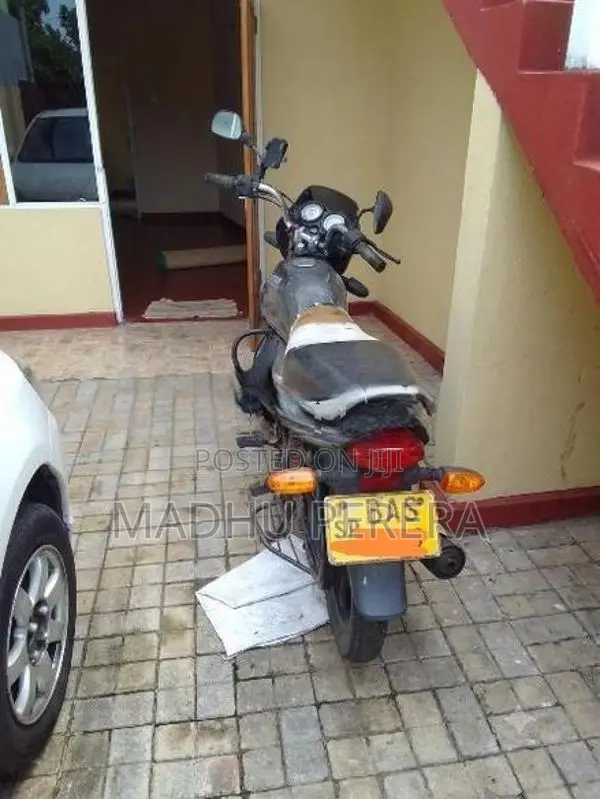 Bajaj Platina 100 2014