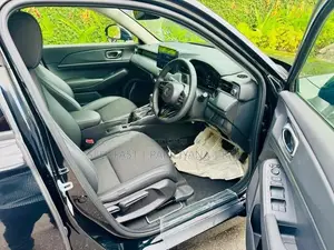 Honda Vezel Z Grade W/Charge B/N 2025