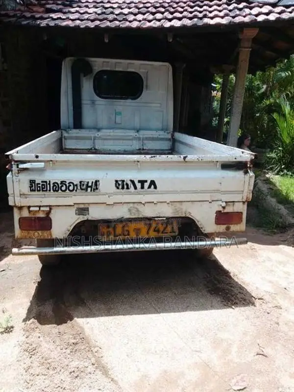 Tata Dimo Batta 2009