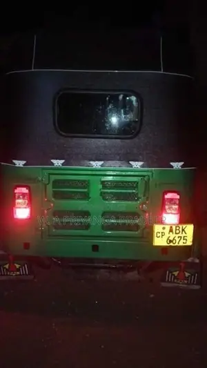 Bajaj RE 2016
