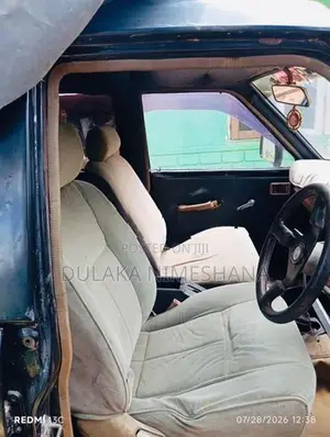 Nissan Dutsun 1983