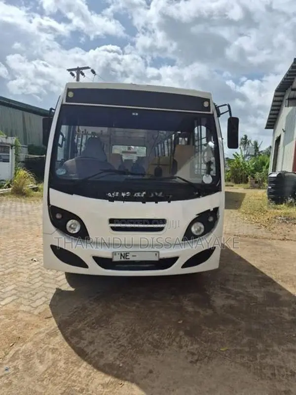 Ashok Leyland Sunshine 2017