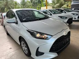 Toyota Yaris X Grade 2025