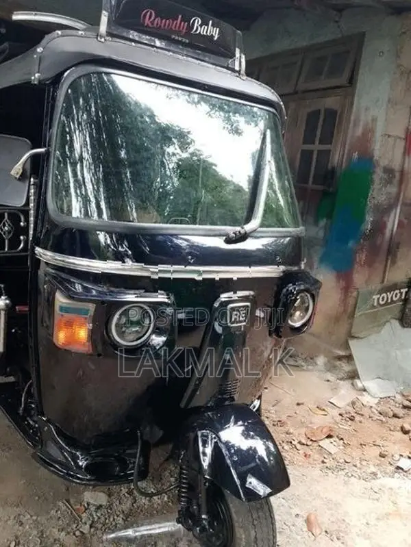 Bajaj RE 2012