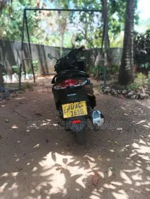 Suzuki Burgman 2019