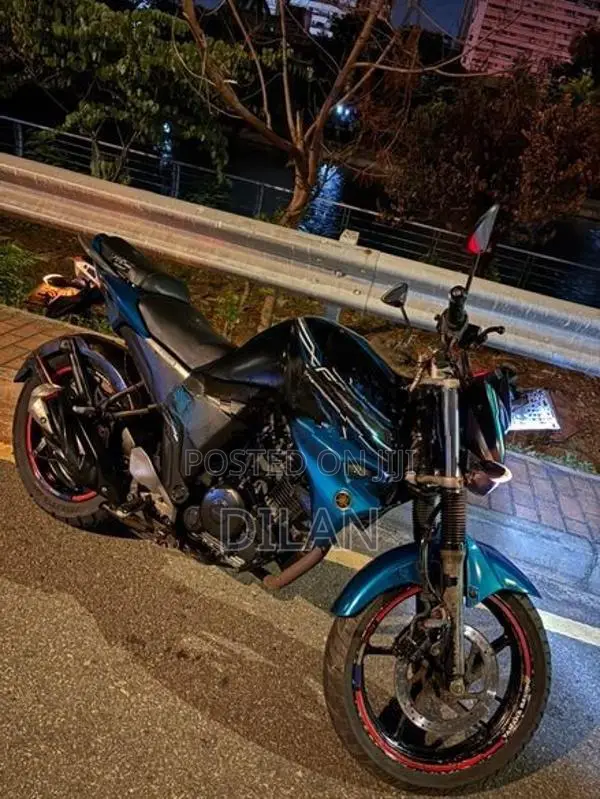 Yamaha FZs V2 2015