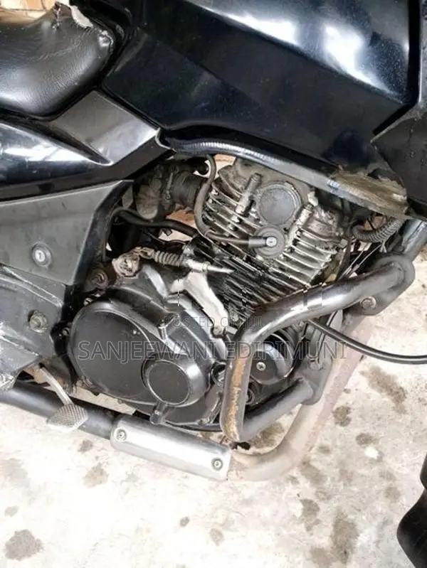 Bajaj Pulsar 180 black 2010