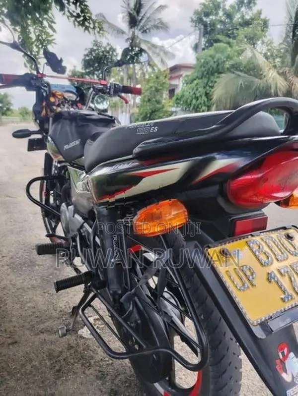 Bajaj Platina 100 2016