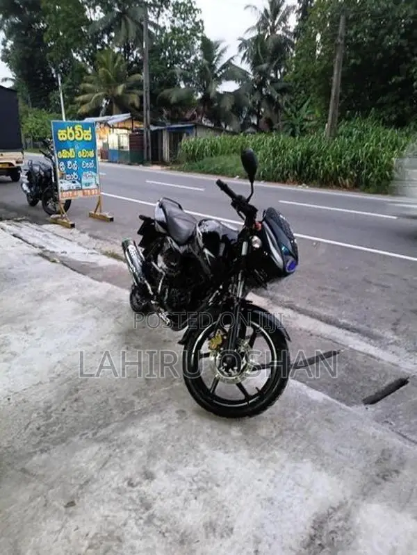 Bajaj Pulsar 150 / 2018
