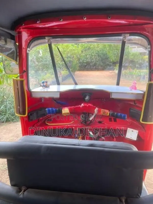 Bajaj RE 1988
