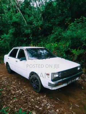 Nissan Sunny 1984
