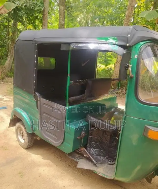 Bajaj RE 1987