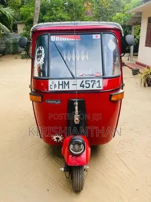Bajaj RE 2013