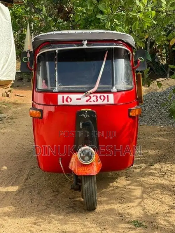 Bajaj RE 1988
