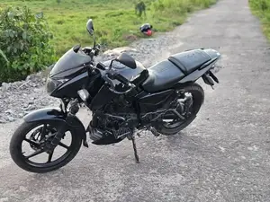 Bajaj Pulsar 180 2010