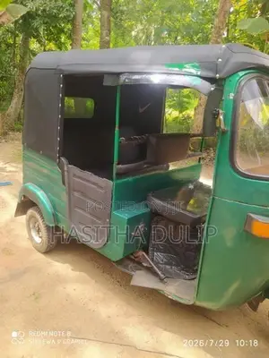 Bajaj RE 1987