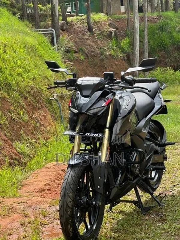 Bajaj Pulsar N160 Premium 2026