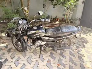 Bajaj Platina 100 2018