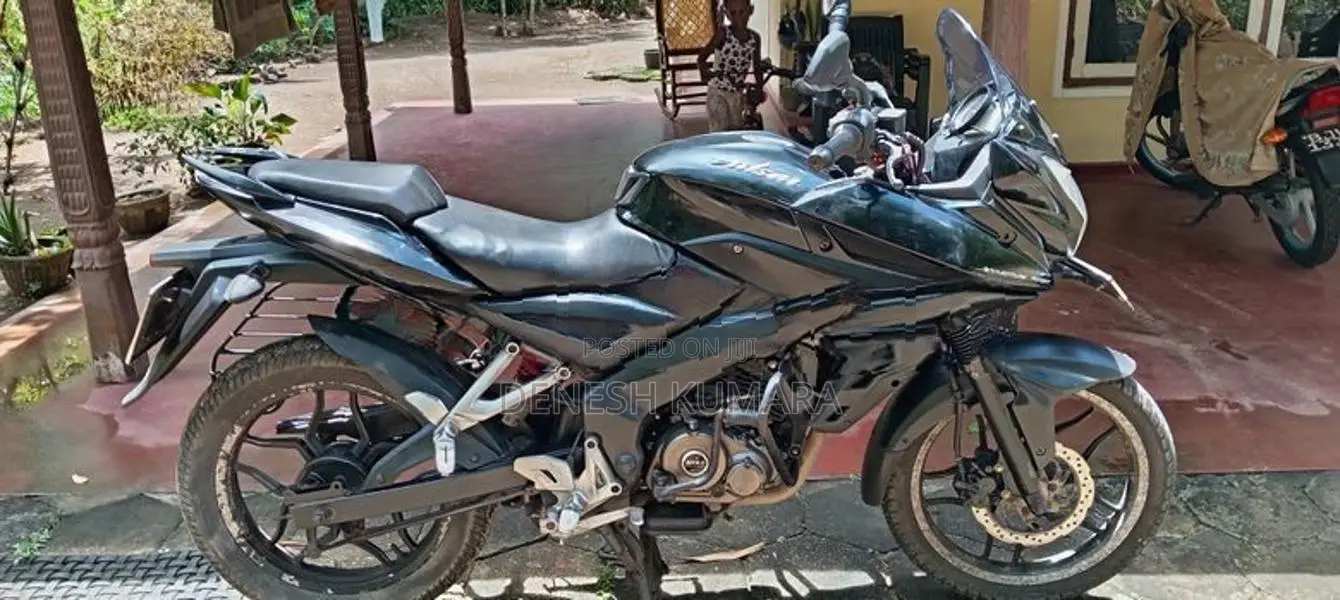 Bajaj Pulsar 150 2016