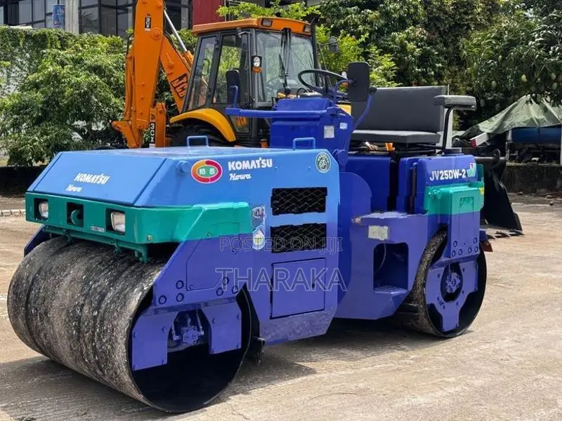Komatsu Double Howa 2011