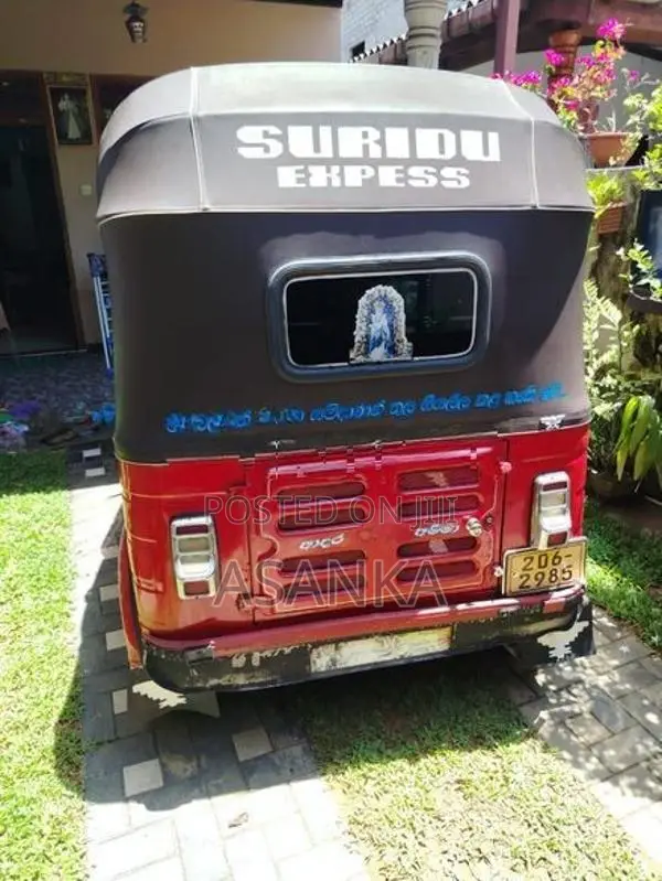 Bajaj RE 1999
