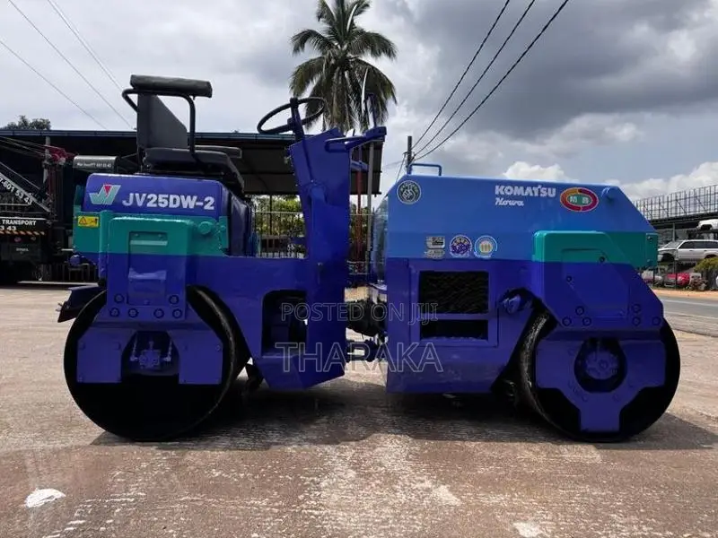 Komatsu Double Howa 2011
