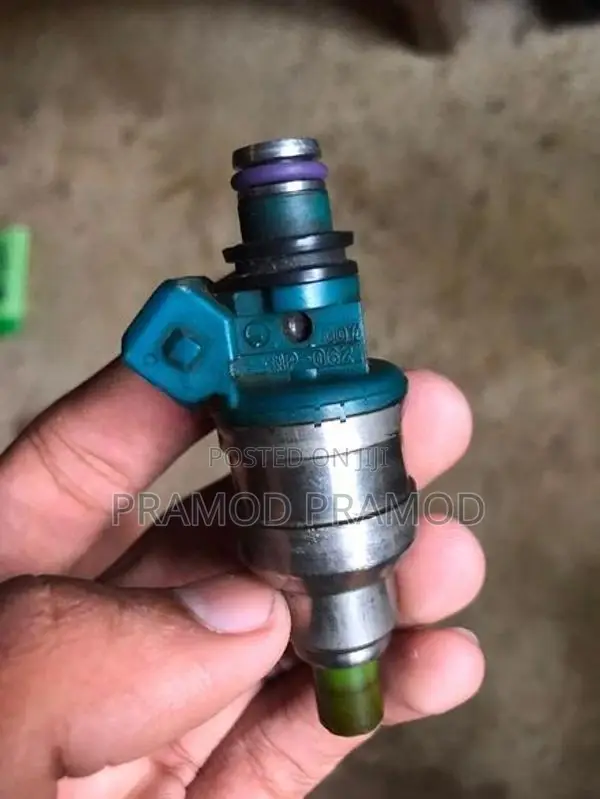 Fuel injector