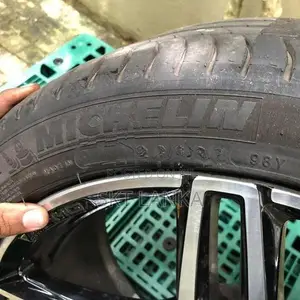 Genuine Mercedes E Class E200 E350e 2019 19” AMG alloy wheel Michelin