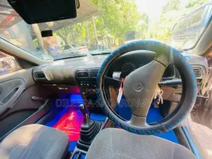 Nissan Sunny EX Saloon 1990
