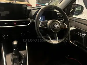 Toyota Raize Z Hybrid 2025