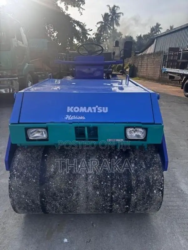 Komatsu Double Howa 2011