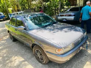Nissan Sunny EX Saloon 1990