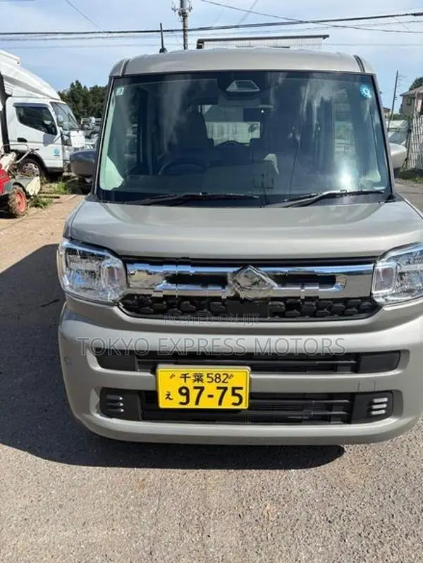 Suzuki Spacia G Grade 2025