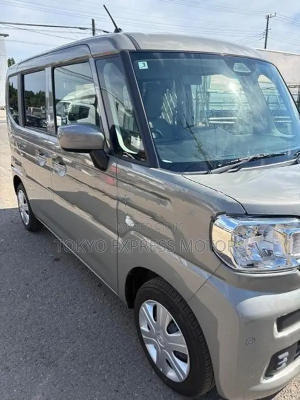 Suzuki Spacia G Grade 2025