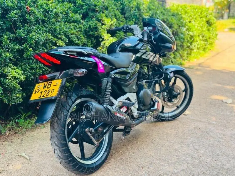 Bajaj Pulsar 180 2010