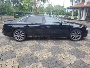 Audi A8 2013