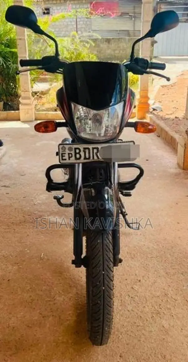 Bajaj Platina 100 2016