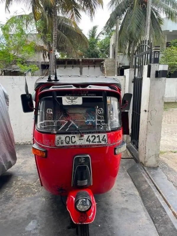 Bajaj RE 2005