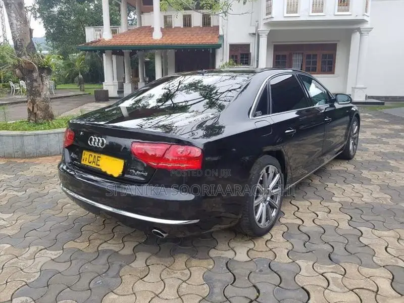 Audi A8 2013