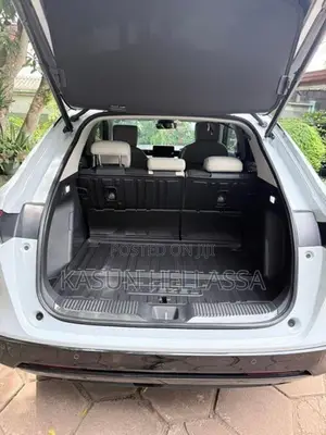 Honda Vezel Z Play 2025