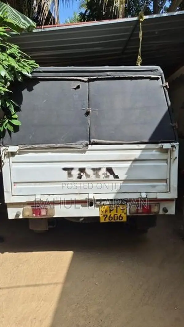 Tata 207 2013