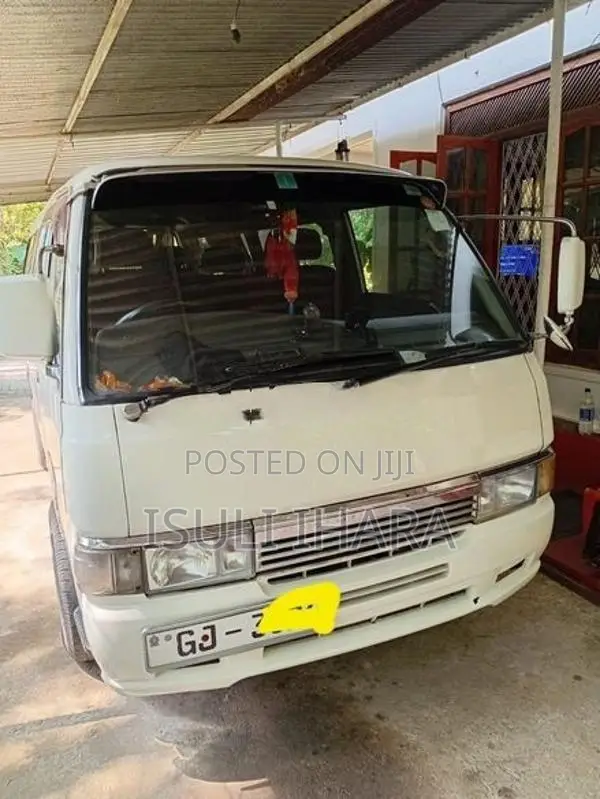 Nissan Caravan 1995