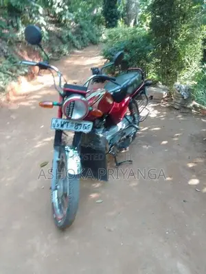 Bajaj Boxer 2011