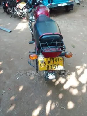 Bajaj Boxer 2011